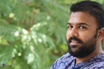 Tarun Bhaskar Interview About Pelli Choopulu Movie